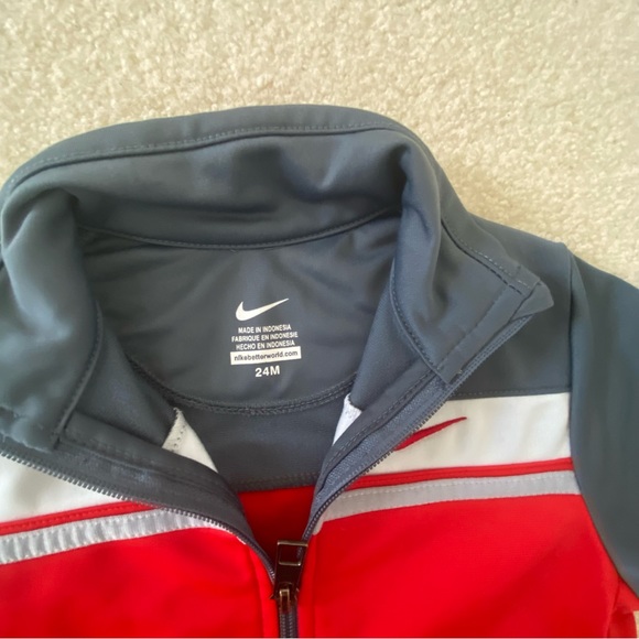 Gently used Nike gray and red zippered track jacket 24m - Picture 3 of 4